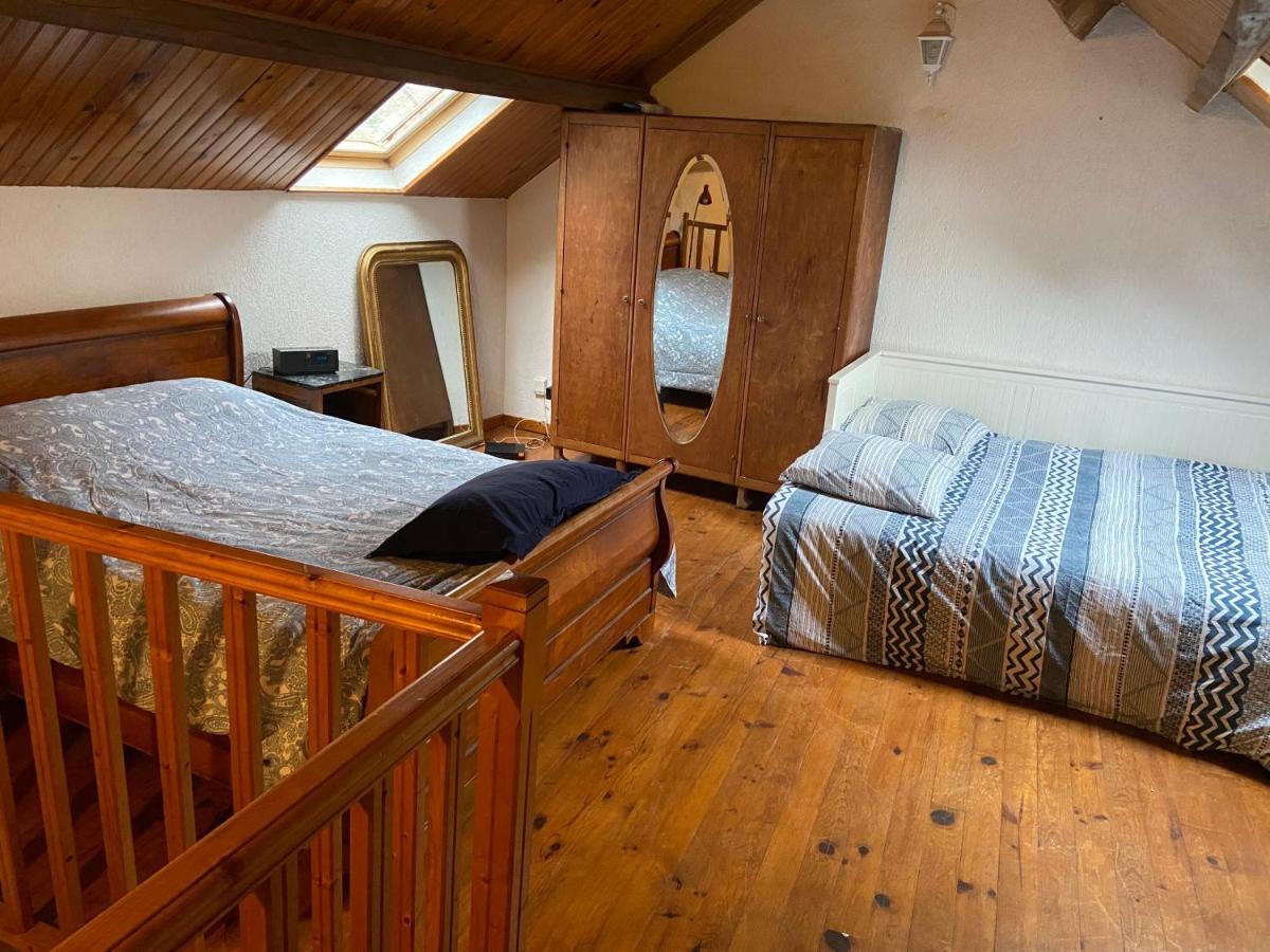 Maison Au Calme A L'orée Du Bois. Accès A13-a14 Orgeval (Yvelines)