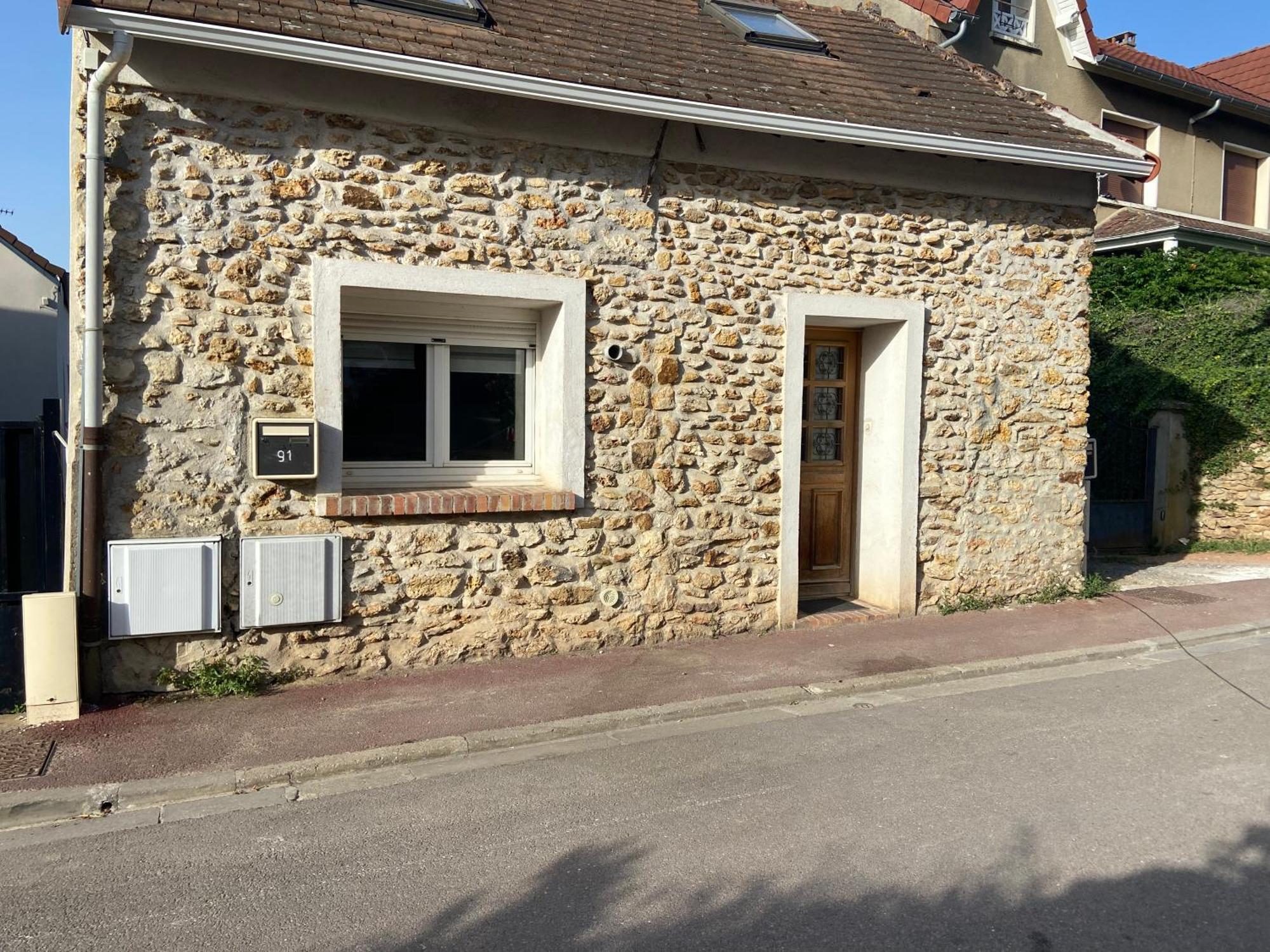 Maison Au Calme A L'orée Du Bois. Accès A13-a14 Hébergement de vacances